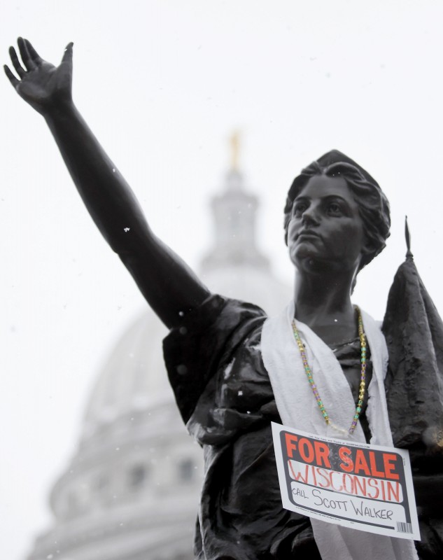 Wisconsin. 26/feb/2011 -John Hart/State Journal