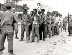 7.mercenarios-prisioneros