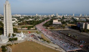 desfile 50 aniversario de gir'on