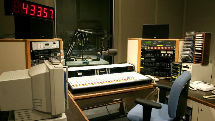 Radio Universidad: emisora pública sin noticiario