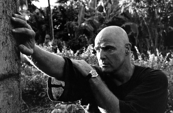 mary-ellen-mark-marlon-brando-kurtz-apocalypse-now_1976