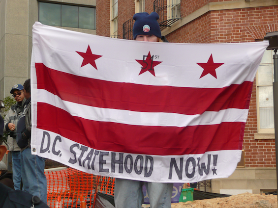 DC_statehood_now_flag_at_Inauguration_2013