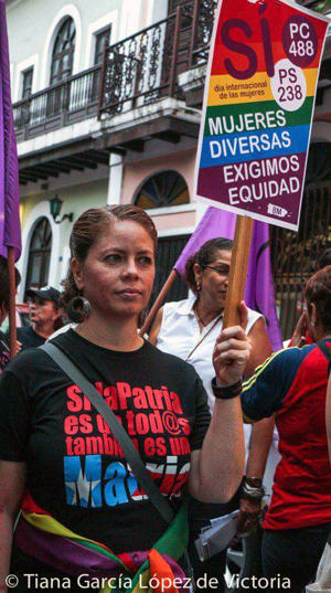 leila piqueteando