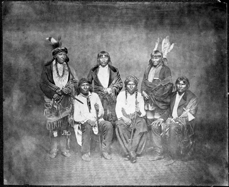 1858, Delegación Dakota para los acuerdos. Imagen del Minnesota Historical Society.