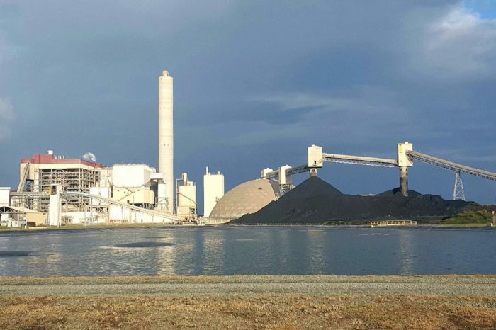 La EPA adopta nuevas reglas a la medida de la carbonera AES Puerto Rico